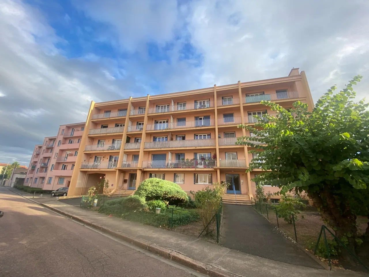 Bonjour, je suis a la recherche d’une colocataire sur Roanne